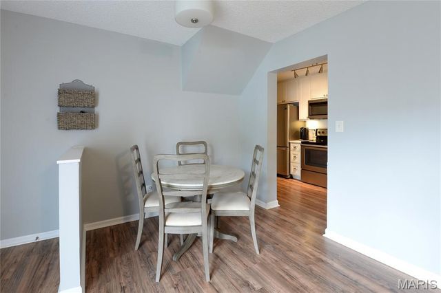 9163 Robin Court, St Louis, MO 63144