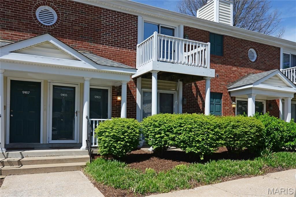 9163 Robin Court, St Louis, MO 63144