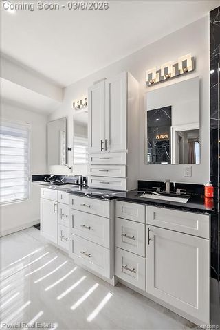 63190 Turnberry Way, Washington, MI 48095