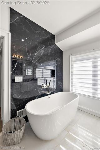 63190 Turnberry Way, Washington, MI 48095