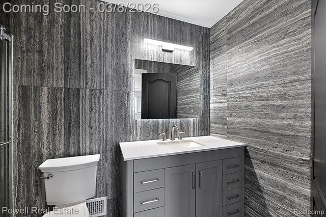 63190 Turnberry Way, Washington, MI 48095