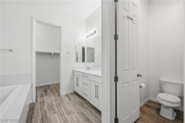 10121 Ocher Valley Avenue, Las Vegas, NV 89178