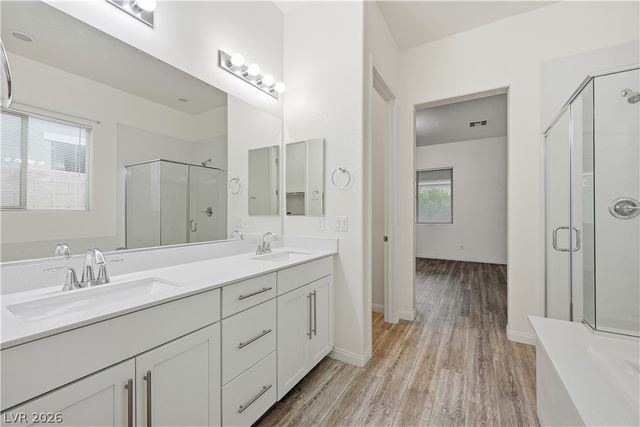 10121 Ocher Valley Avenue, Las Vegas, NV 89178