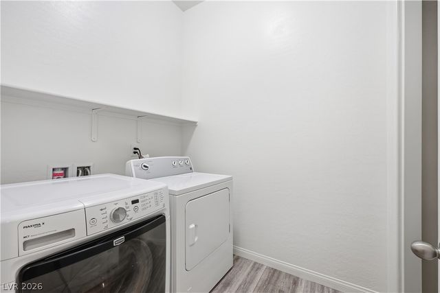 10121 Ocher Valley Avenue, Las Vegas, NV 89178