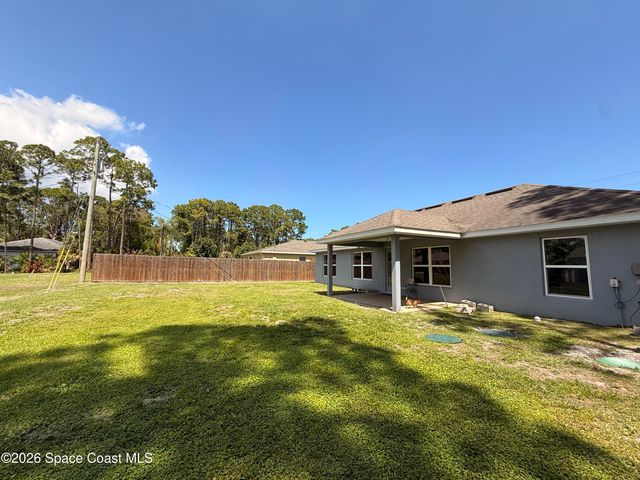 210 Krassner Drive NW, Palm Bay, FL 32907