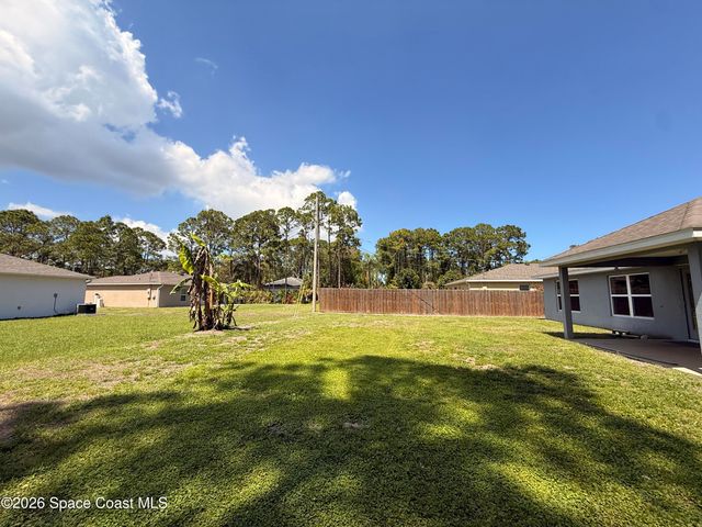 210 Krassner Drive NW, Palm Bay, FL 32907