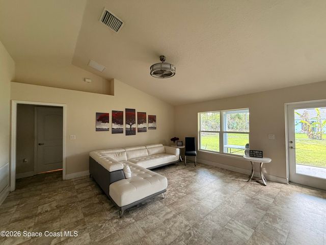 210 Krassner Drive NW, Palm Bay, FL 32907