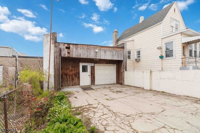36 Edison St, Bloomfield Twp., NJ 07003