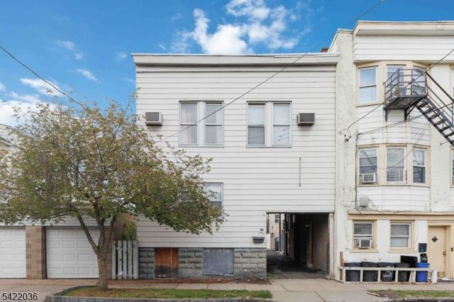 36 Edison St, Bloomfield Twp., NJ 07003