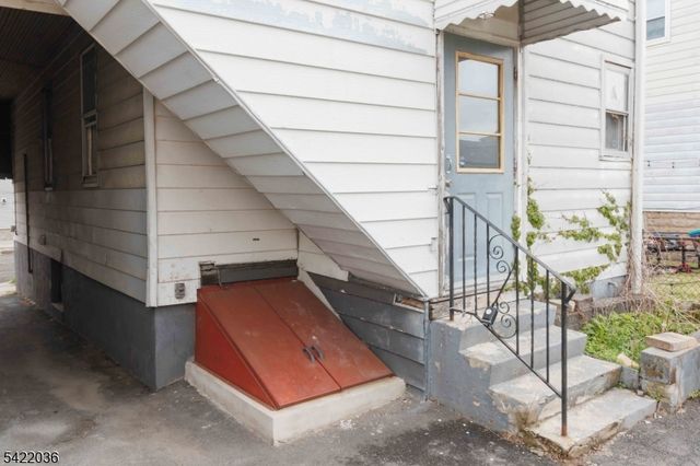 36 Edison St, Bloomfield Twp., NJ 07003