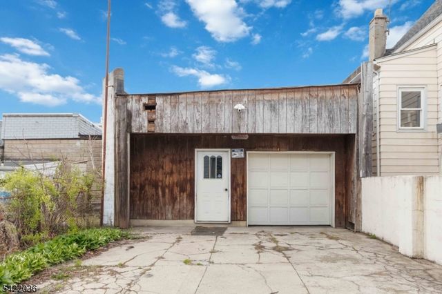 36 Edison St, Bloomfield Twp., NJ 07003