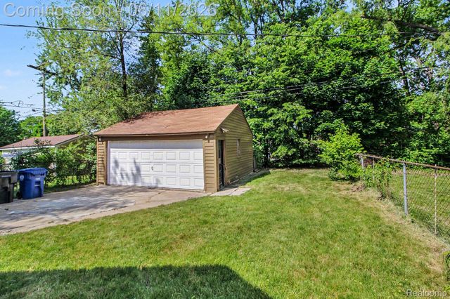 11311 Tecumseh, Redford Charter Township, MI 48239