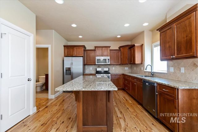 18794 Smiley Peak Ave, Nampa, ID 83687