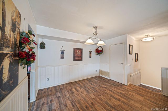 42 Monet Court 42, Middle Island, NY 11953