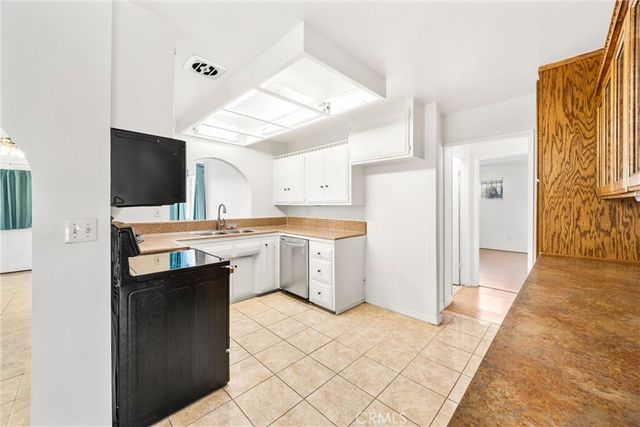 830 Costo Lane, Hemet, CA 92543