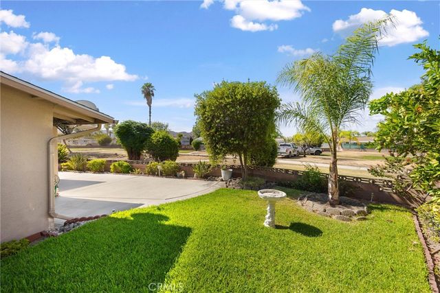 830 Costo Lane, Hemet, CA 92543