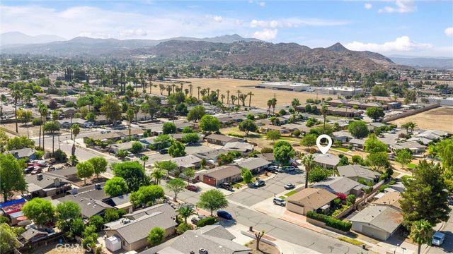 830 Costo Lane, Hemet, CA 92543