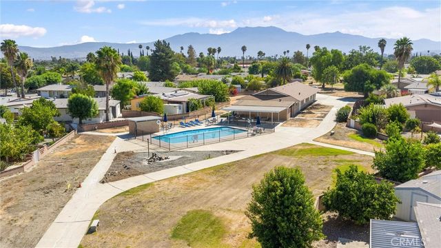 830 Costo Lane, Hemet, CA 92543