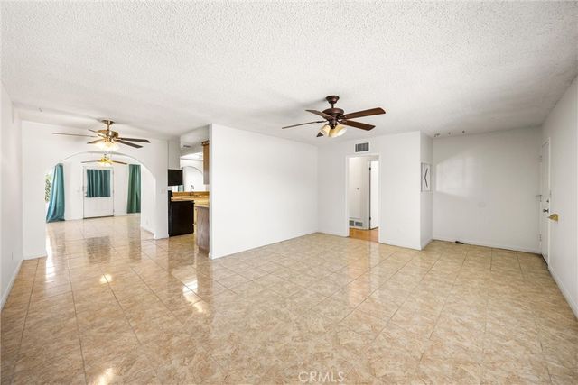 830 Costo Lane, Hemet, CA 92543