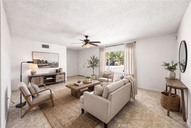 830 Costo Lane, Hemet, CA 92543