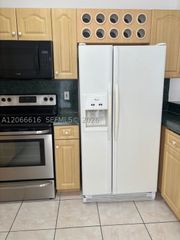 2953 W 80th St 204, Hialeah, FL 33018