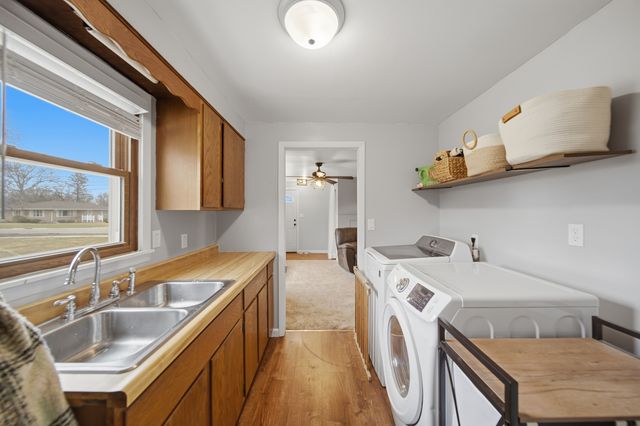 418 E Wall Street, Morrison, IL 61270