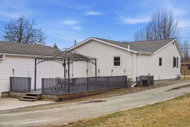 418 E Wall Street, Morrison, IL 61270
