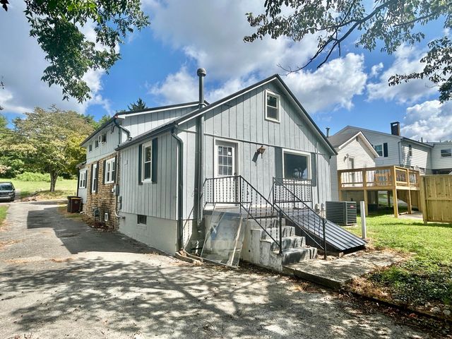 209 W Limestone Street, Somerset, KY 42501