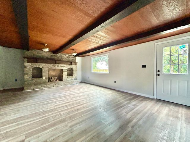 209 W Limestone Street, Somerset, KY 42501