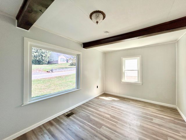 209 W Limestone Street, Somerset, KY 42501