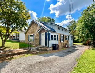 209 W Limestone Street, Somerset, KY 42501
