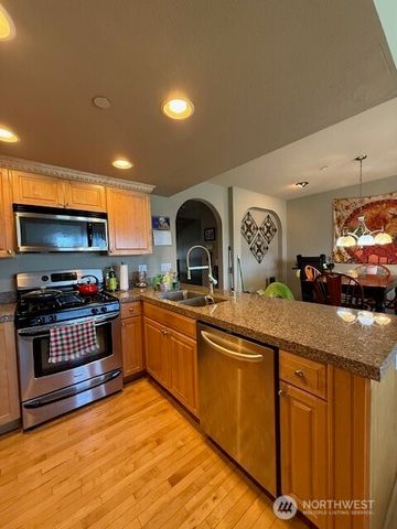 2103 Tacoma Court, Tacoma, WA 98405