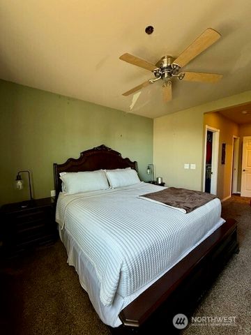 2103 Tacoma Court, Tacoma, WA 98405