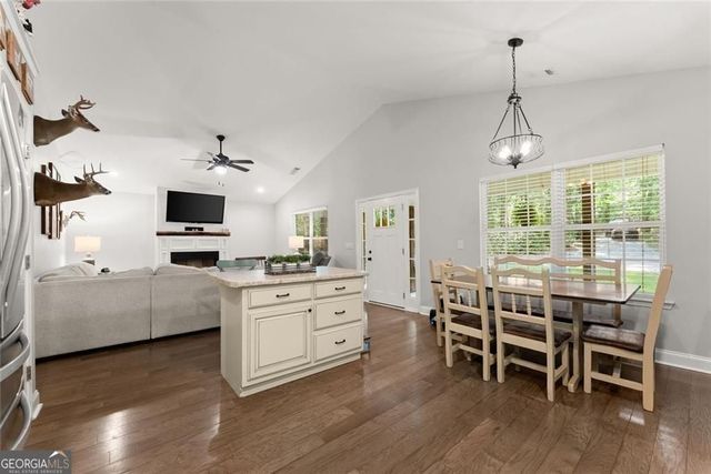 5314 H Thomas Road, Gainesville, GA 30506