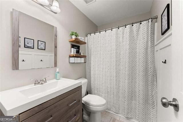 5314 H Thomas Road, Gainesville, GA 30506