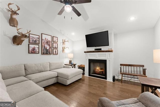 5314 H Thomas Road, Gainesville, GA 30506