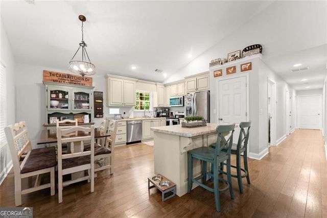 5314 H Thomas Road, Gainesville, GA 30506