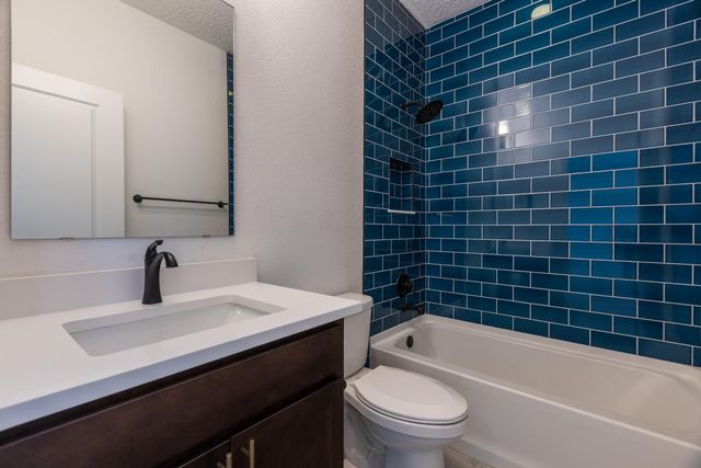 2729 Kings Canyon Loop NE, Rio Rancho, NM 87144