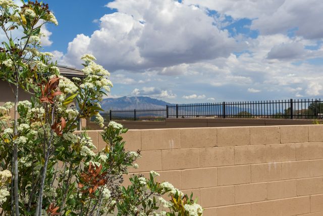 2729 Kings Canyon Loop NE, Rio Rancho, NM 87144