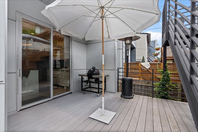 2109 W Race Avenue, Chicago, IL 60612