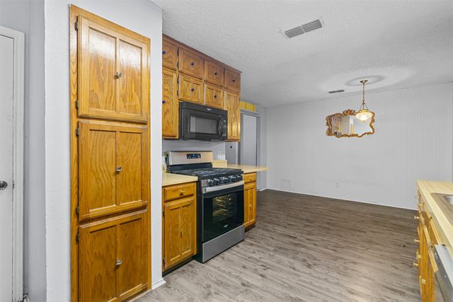 4210 Snow Mass Drive, Arlington, TX 76016