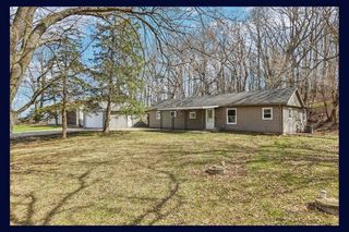 5040 Crestview Road, Marshall, WI 53559