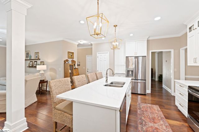 21 Summercrest Circle, Simpsonville, SC 29681