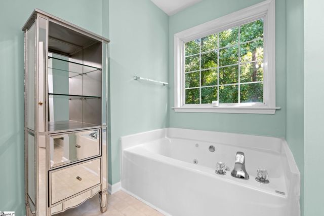 21 Summercrest Circle, Simpsonville, SC 29681