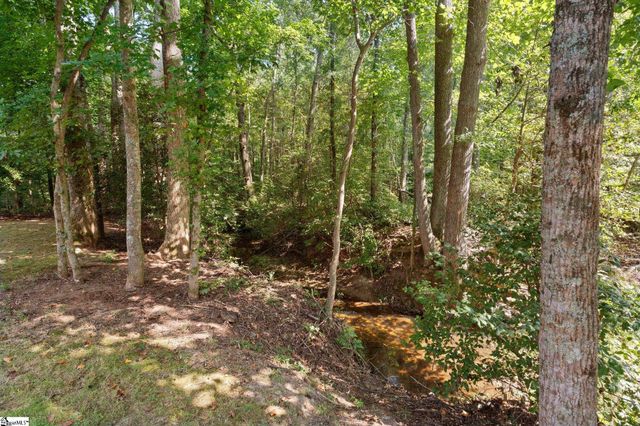 21 Summercrest Circle, Simpsonville, SC 29681