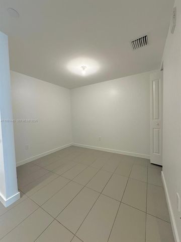 1600 NE 1st Ave 3511, Miami, FL 33132