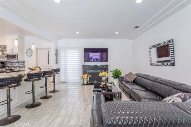 7284 Saint Estaban Street, Tujunga, CA 91042
