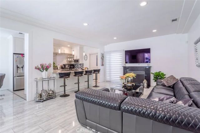 7284 Saint Estaban Street, Tujunga, CA 91042