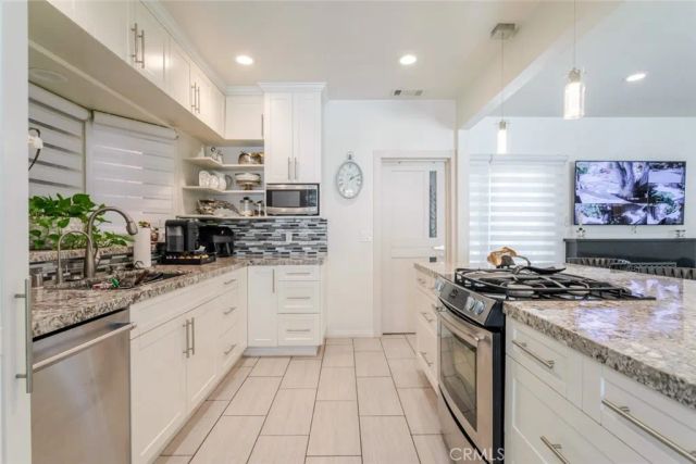 7284 Saint Estaban Street, Tujunga, CA 91042