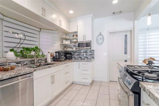 7284 Saint Estaban Street, Tujunga, CA 91042
